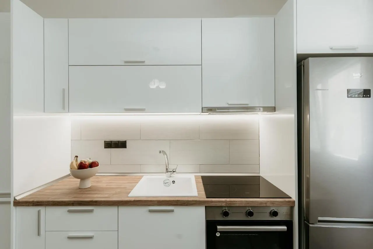 Urban Elegance In Thessaloniki Hotel